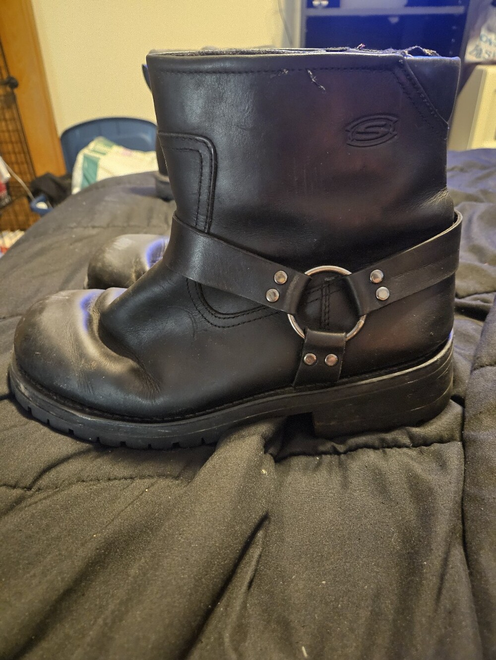 Skechers Leather Size 12 Pirate Boots